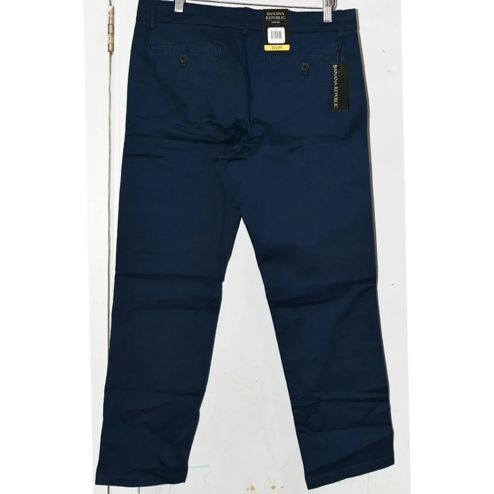 Banana Republic Men’s Chino Pant‎